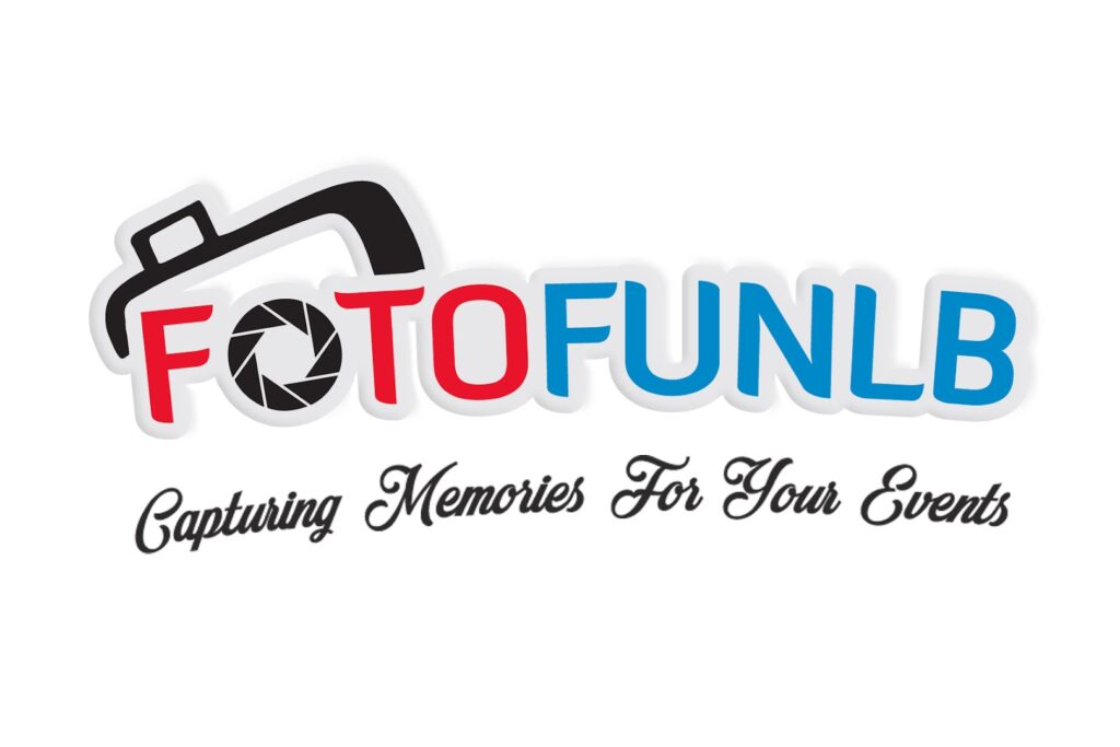 Design a logo with a camera, words, and incorporate the keyword "FotoFunLB".