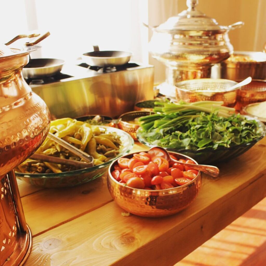 A table with food on it, including the keyword "Beitrouna".