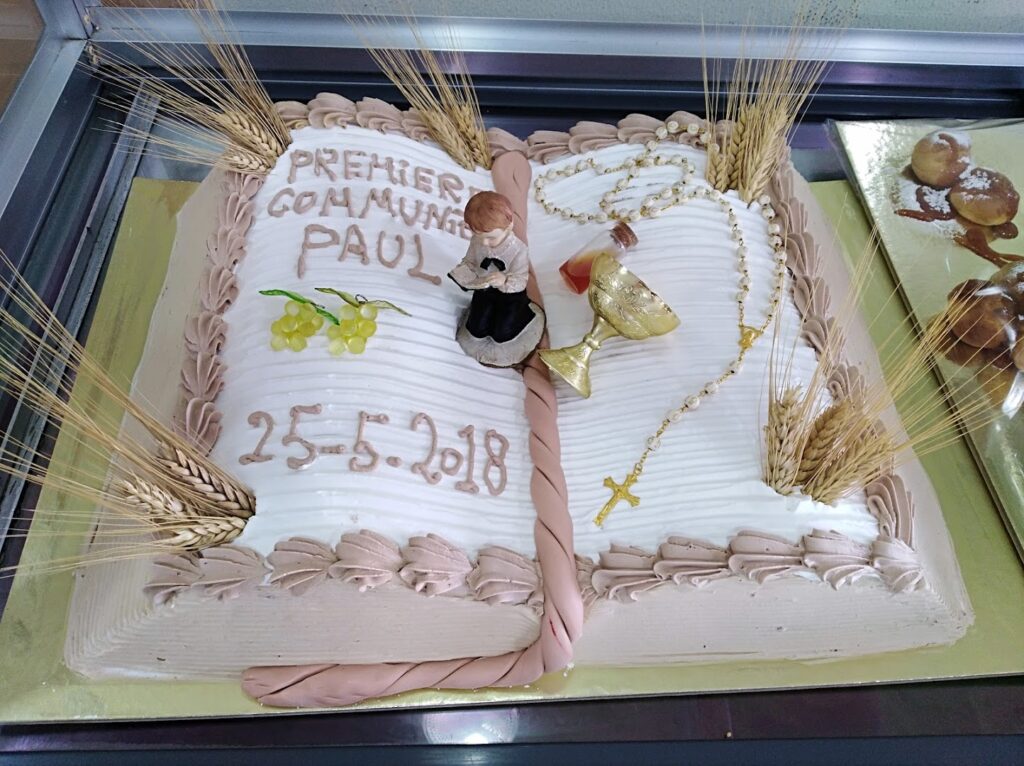 "Patisserie Laura creates stunning cakes with a religious theme."